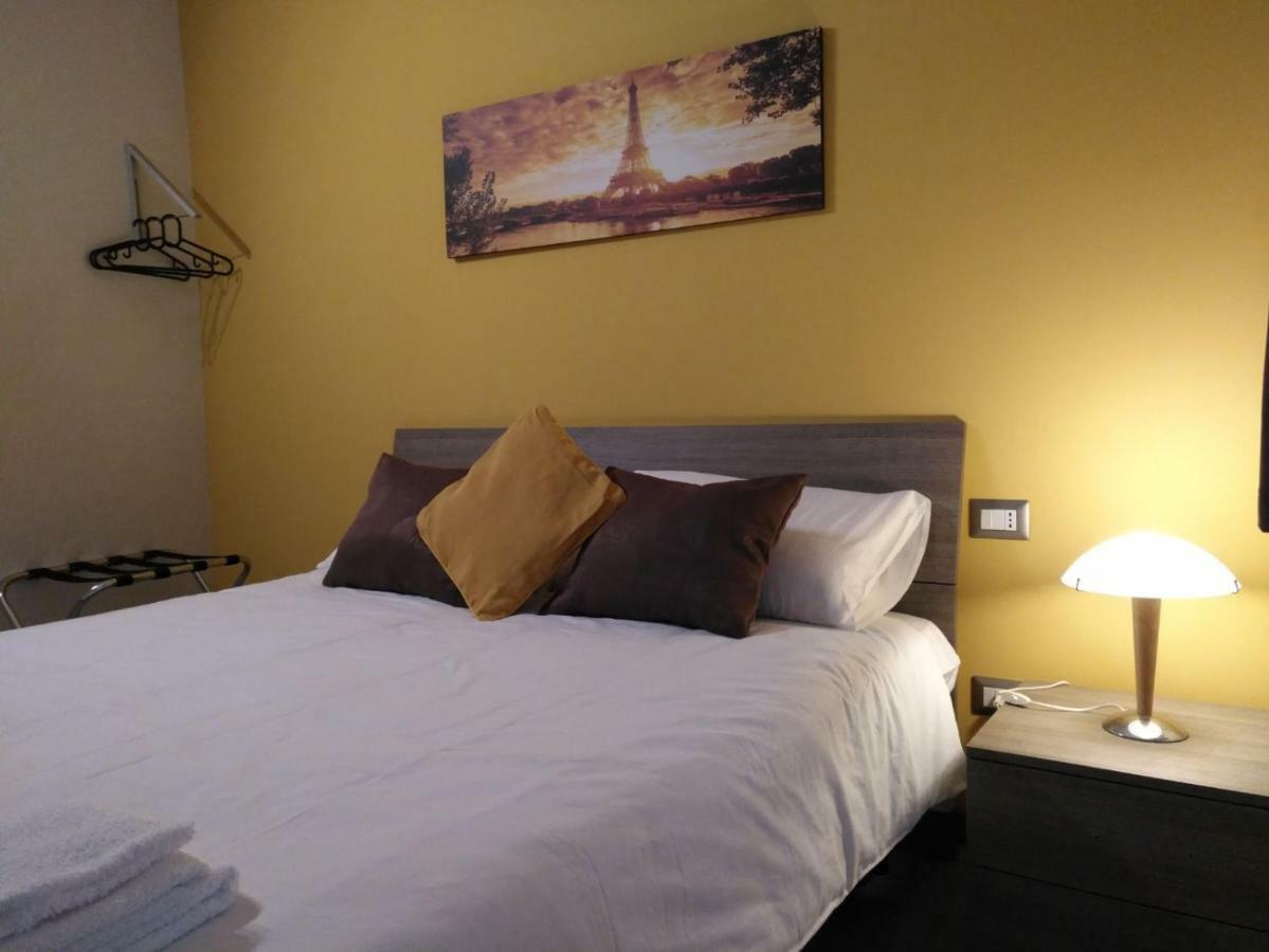 Sogni D'Arte Hotel Romagnano Sesia Buitenkant foto